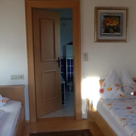 Gastehaus Sankt Florian Apartman